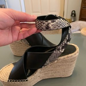 *Never Worn* Marc Fischer Espadrille-style Wedge!